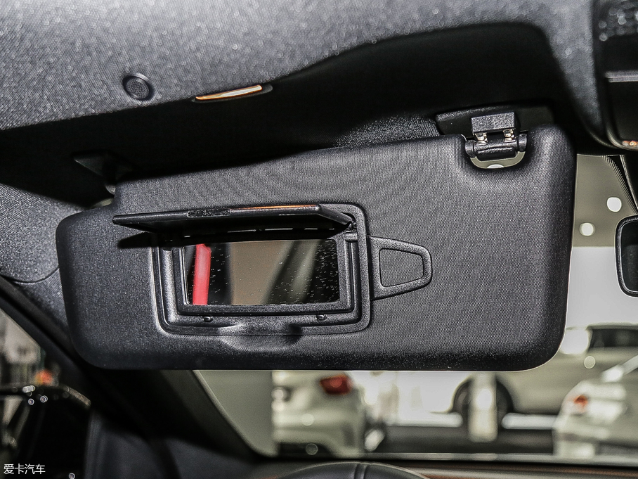 2017YEAMG AMG E 63 S 4MATIC+ ؄e