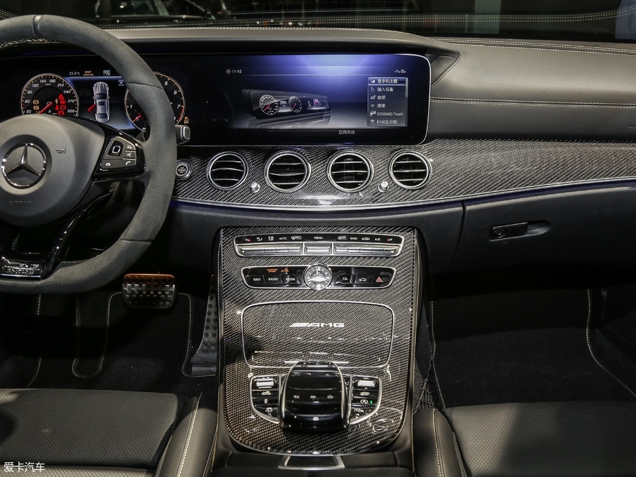 2017YEAMG AMG E 63 S 4MATIC+ ؄e