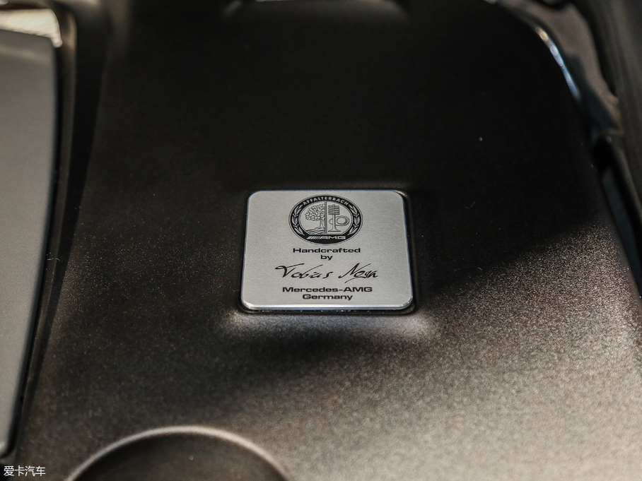 2017YEAMG AMG E 63 S 4MATIC+ ؄e