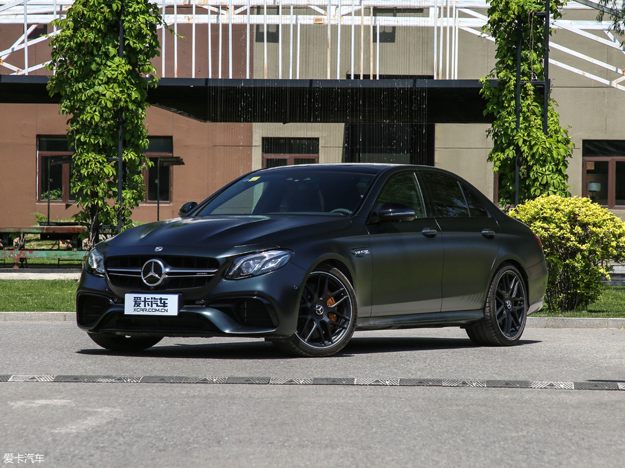 2017AMG E AMG E 63 S 4MATIC+ ر