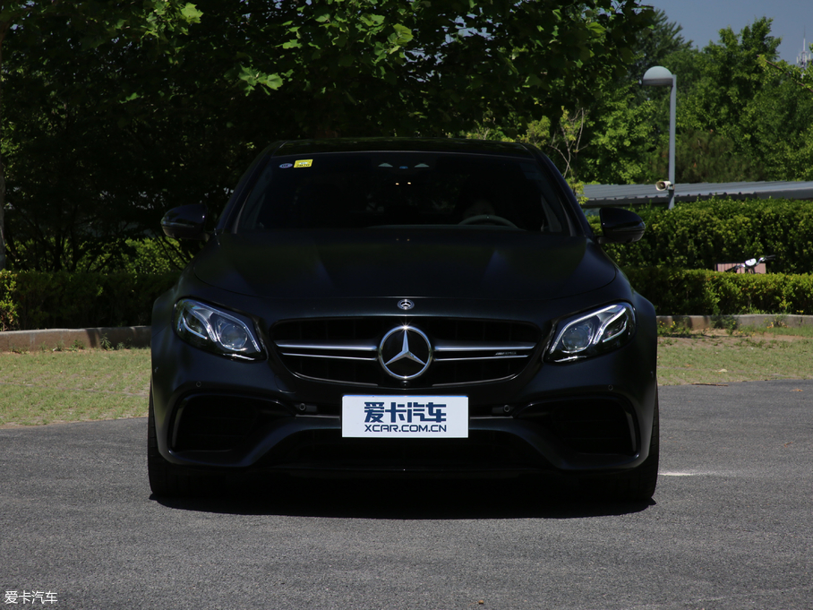 2017YEAMG AMG E 63 S 4MATIC+ ؄e