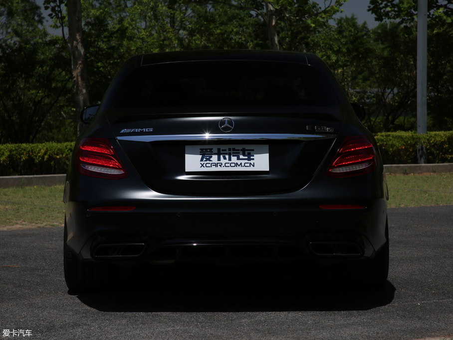 2017YEAMG AMG E 63 S 4MATIC+ ؄e