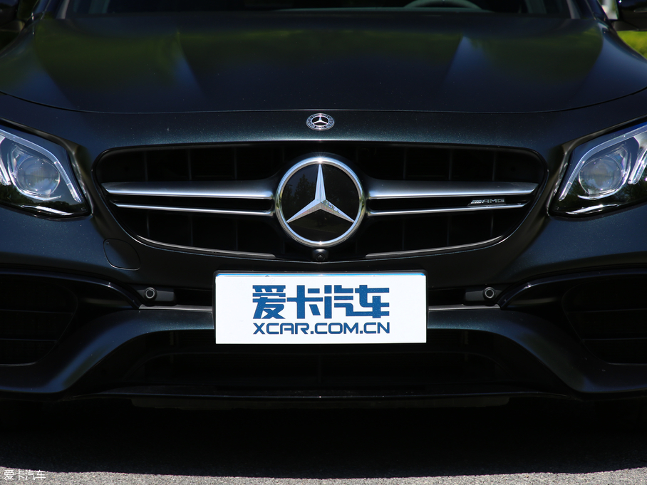 2017YEAMG AMG E 63 S 4MATIC+ ؄e