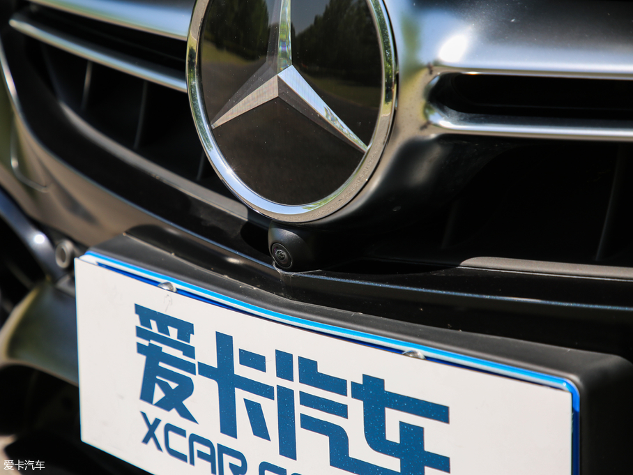 2017YEAMG AMG E 63 S 4MATIC+ ؄e