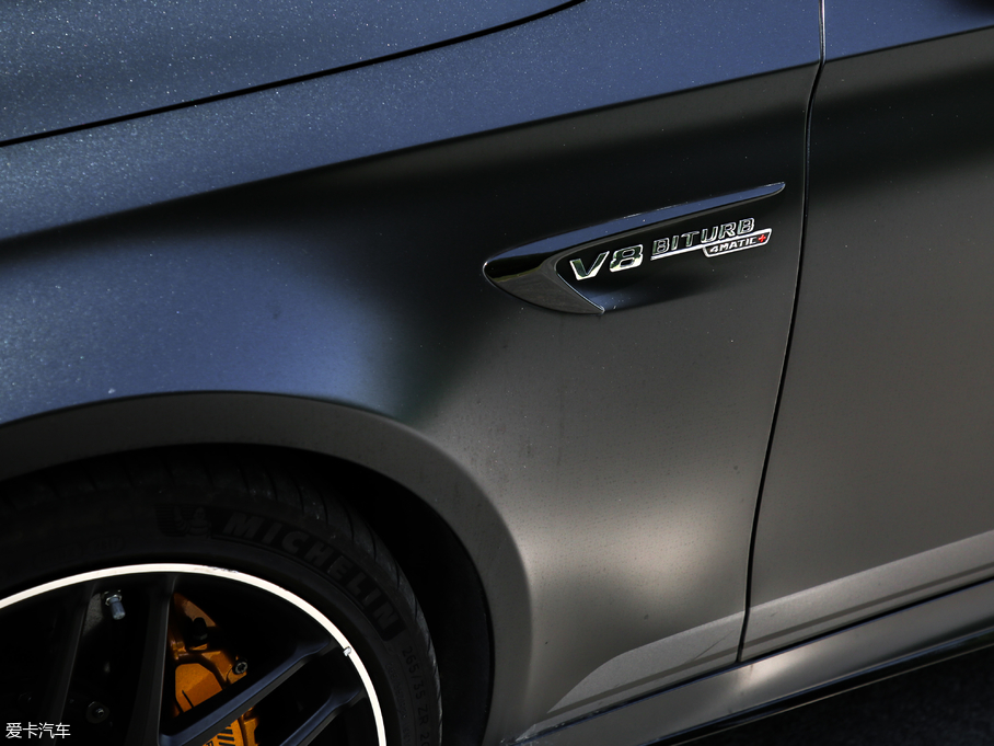 2017YE(j)AMG AMG E 63 S 4MATIC+ ؄e