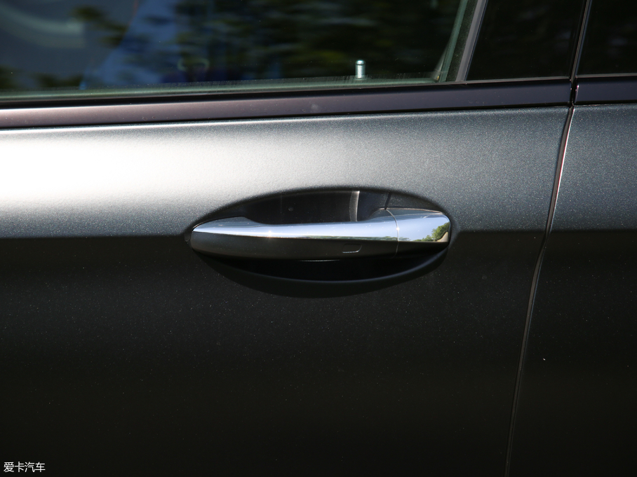 2017YEAMG AMG E 63 S 4MATIC+ ؄e