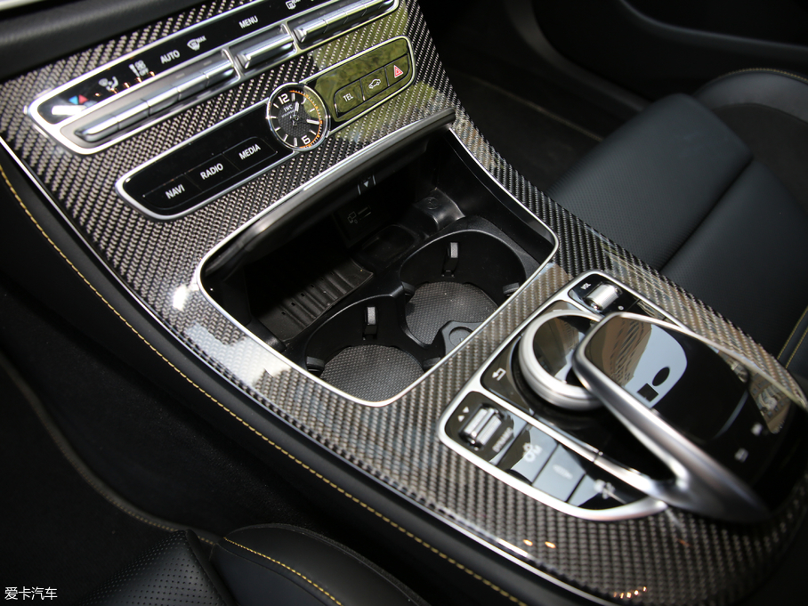 2017YEAMG AMG E 63 S 4MATIC+ ؄e