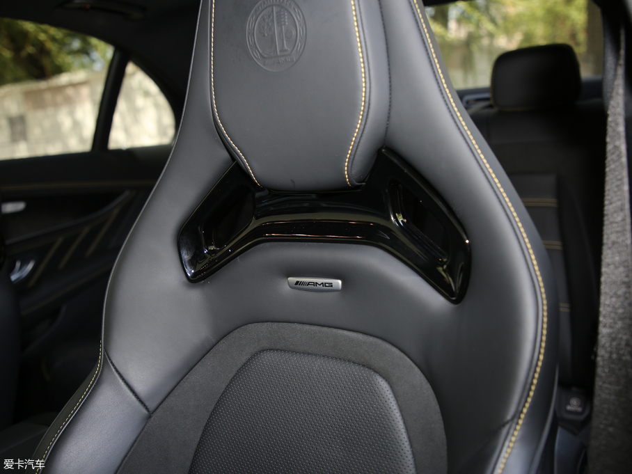 2017YEAMG AMG E 63 S 4MATIC+ ؄e