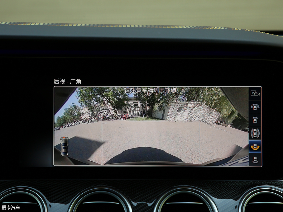 2017YE(j)AMG AMG E 63 S 4MATIC+ ؄e