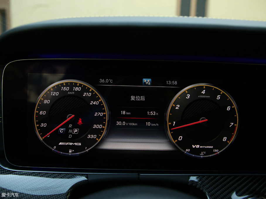 2017YEAMG AMG E 63 S 4MATIC+ ؄e