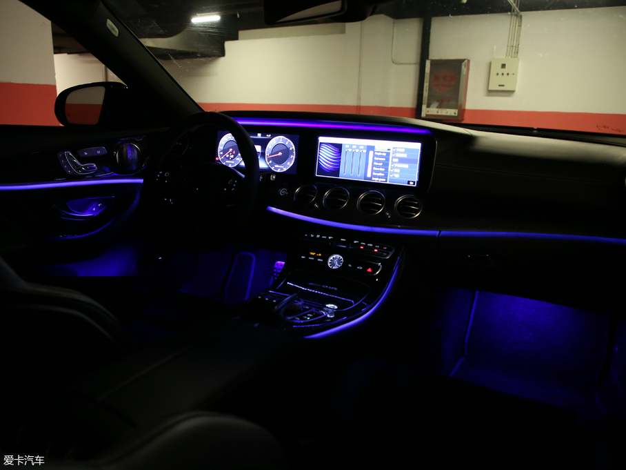 2017YEAMG AMG E 63 S 4MATIC+ ؄e