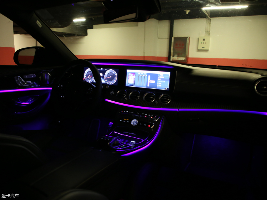 2017YEAMG AMG E 63 S 4MATIC+ ؄e