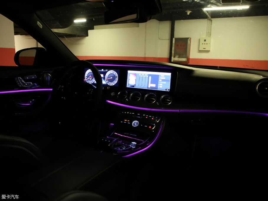 2017YEAMG AMG E 63 S 4MATIC+ ؄e