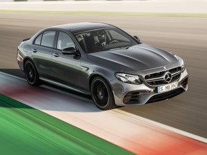 2017A(y)MG E 63 S w^