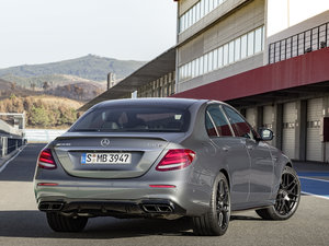 2017A(y)MG E 63 S w^