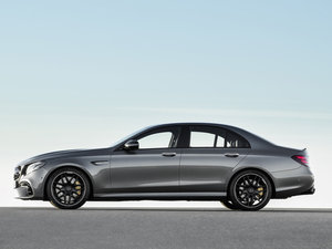 2017款AMG E 63 S 整体外观