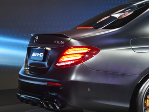 2017A(y)MG E 63 S 4MATIC+ ؄e (x)(ji)^