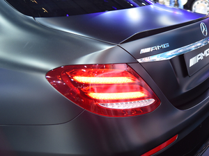 2017AMG E 63 S 4MATIC+ ؄e ^