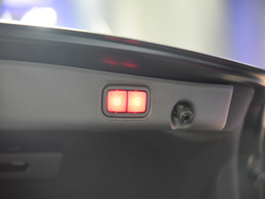 2017AMG E 63 S 4MATIC+ ؄e g