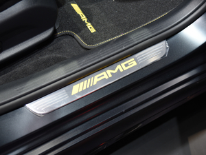 2017AMG E 63 S 4MATIC+ ؄e g