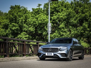 2017AMG E 43 4MATIC ؄e w^