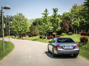 2017A(y)MG E 43 4MATIC ؄e w^