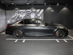 2017AMG E 63 S 4MATIC+ ؄e ȣ