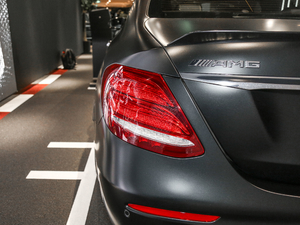 2017AMG E 63 S 4MATIC+ ؄e ^