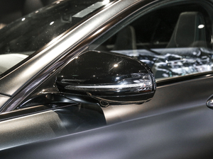 2017AMG E 63 S 4MATIC+ ؄e ^