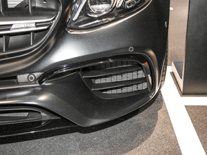 2017AMG E 63 S 4MATIC+ ؄e ^