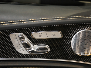 2017A(y)MG E 63 S 4MATIC+ ؄e g