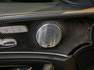 2017A(y)MG E 63 S 4MATIC+ ؄e g