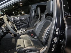 2017AMG E 63 S 4MATIC+ ؄e {