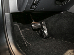 2017AMG E 63 S 4MATIC+ ؄e п؅^