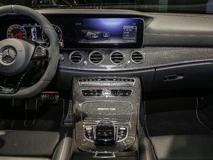 2017AMG E 63 S 4MATIC+ ؄e п_