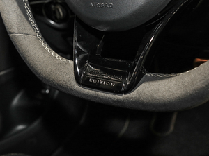 2017A(y)MG E 63 S 4MATIC+ ؄e п؅^(q)