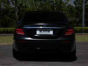 2017AMG E 63 S 4MATIC+ ؄e ^