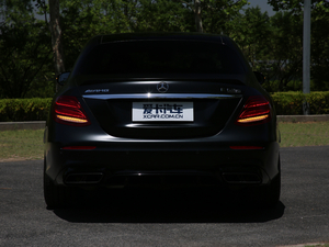 2017AMG E 63 S 4MATIC+ ؄e ^