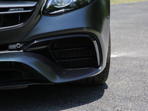 2017AMG E 63 S 4MATIC+ ؄e ^