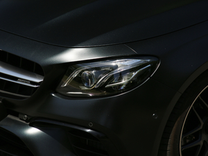 2017AMG E 63 S 4MATIC+ ؄e ^