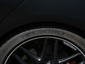 2017AMG E 63 S 4MATIC+ ؄e ݆̥Ʒ