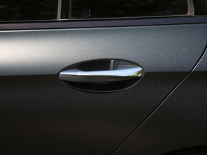 2017AMG E 63 S 4MATIC+ ؄e ^