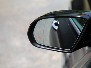 2017AMG E 63 S 4MATIC+ ؄e ^