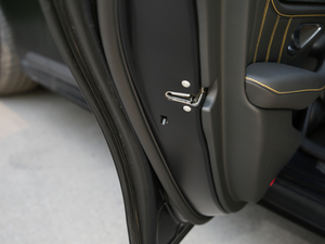 2017AMG E 63 S 4MATIC+ ؄e g