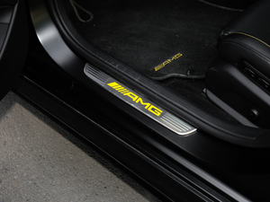 2017AMG E 63 S 4MATIC+ ؄e g