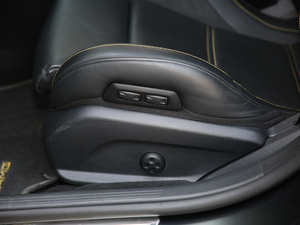 2017AMG E 63 S 4MATIC+ ؄e g