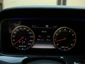 2017AMG E 63 S 4MATIC+ ؄e п؅^