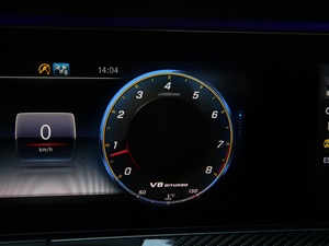 2017AMG E 63 S 4MATIC+ ؄e п؅^