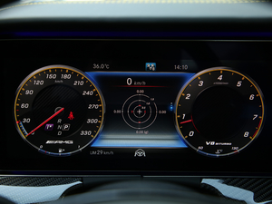 2017AMG E 63 S 4MATIC+ ؄e п؅^