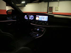 2017AMG E 63 S 4MATIC+ ؄e п؅^